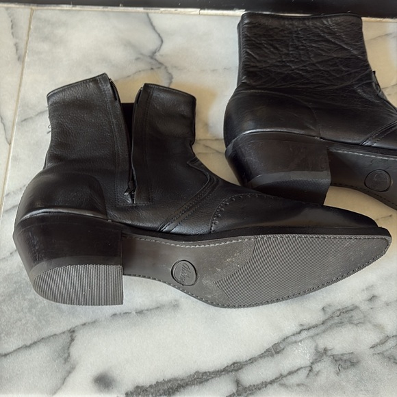 Abilene Western Wingtip Snip Toe Side Zipper Ankle Boot - Picture 1 of 5